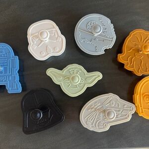 STAR WARS - Williams Sonoma - 8 piece Cookie Impression Kit